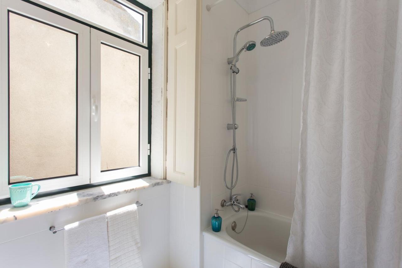 Spacious Alfama Duplex, By Timecooler Lisbon Exterior photo