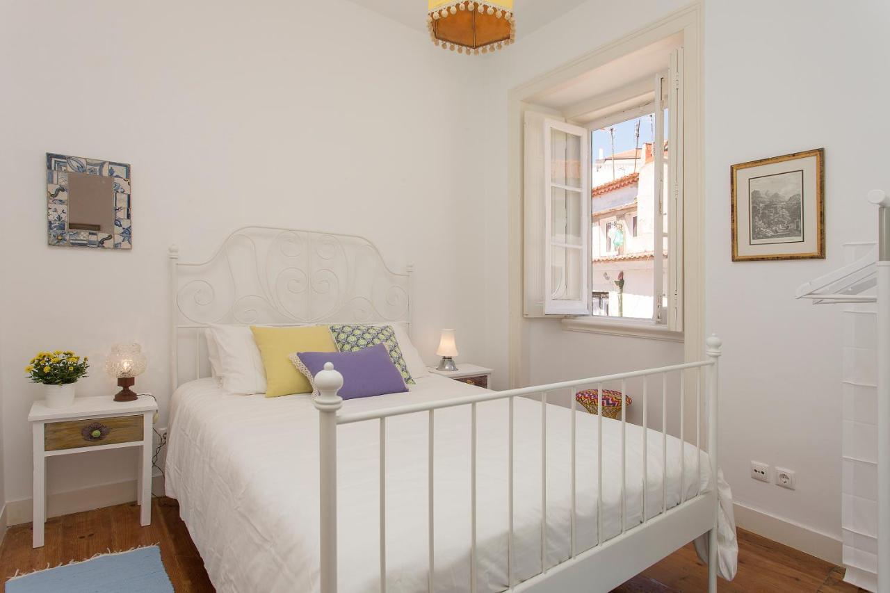 Spacious Alfama Duplex, By Timecooler Lisbon Exterior photo