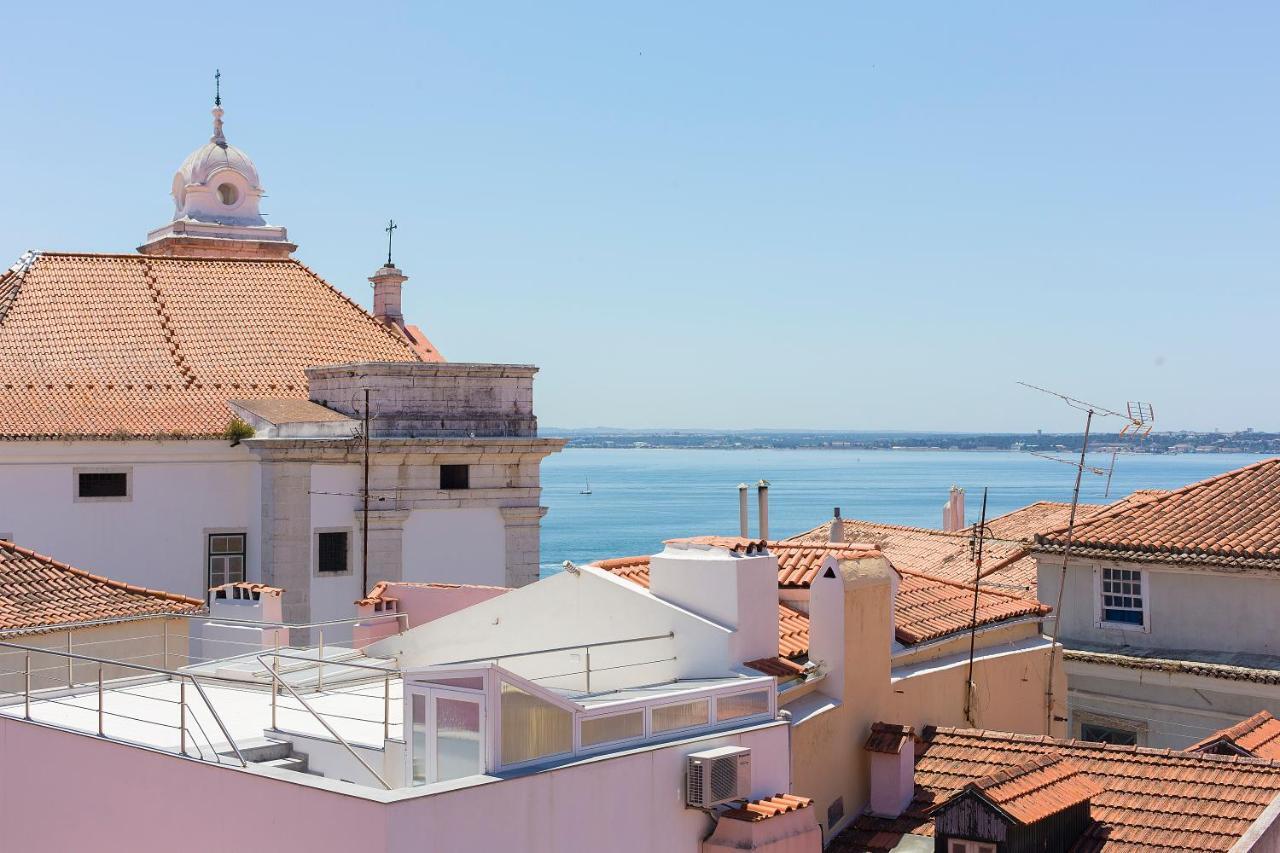 Spacious Alfama Duplex, By Timecooler Lisbon Exterior photo