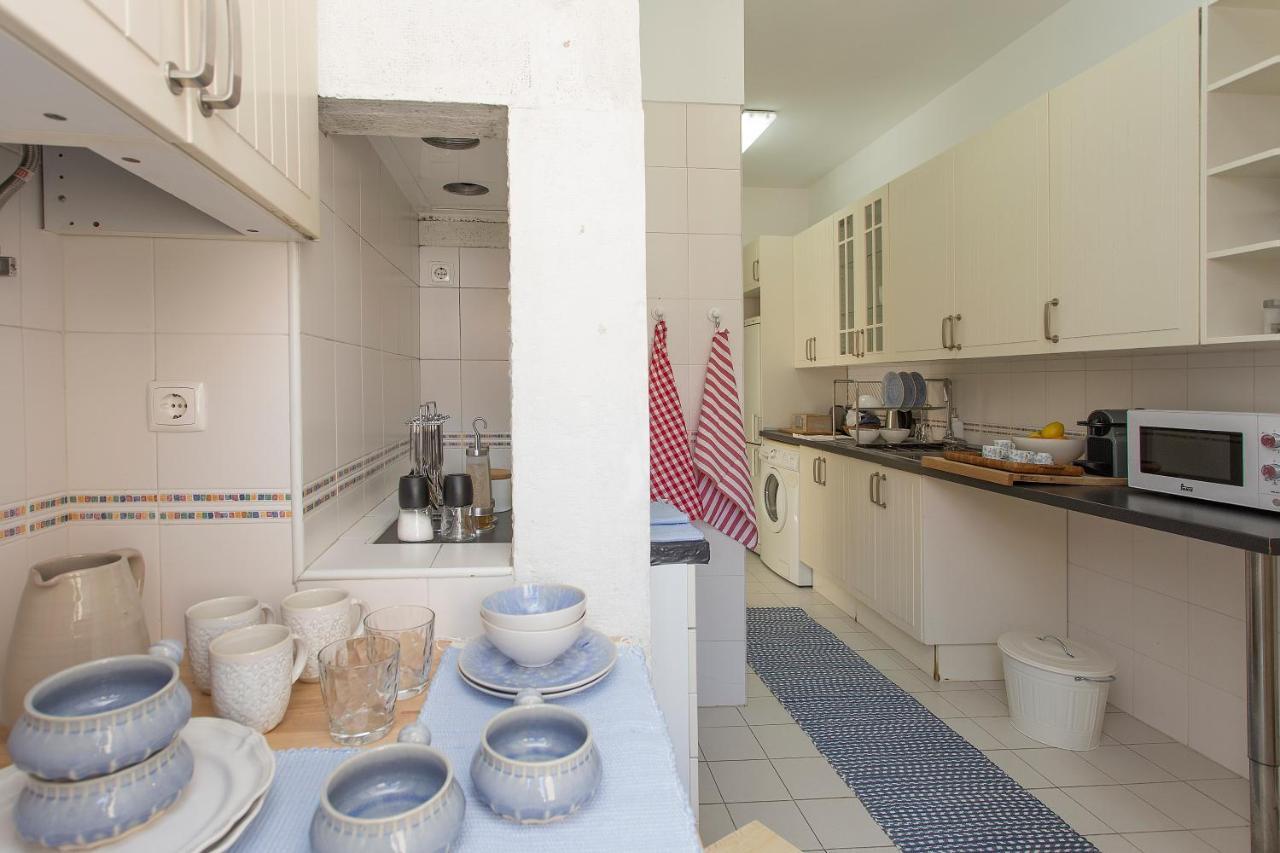 Spacious Alfama Duplex, By Timecooler Lisbon Exterior photo