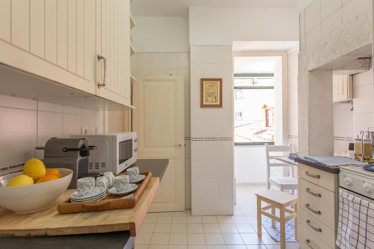 Spacious Alfama Duplex, By Timecooler Lisbon Exterior photo